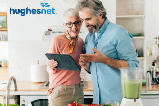 dish-hughesnet-kitchen-couple