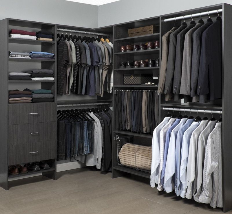 walk-in-custom-closet-licorice-736h